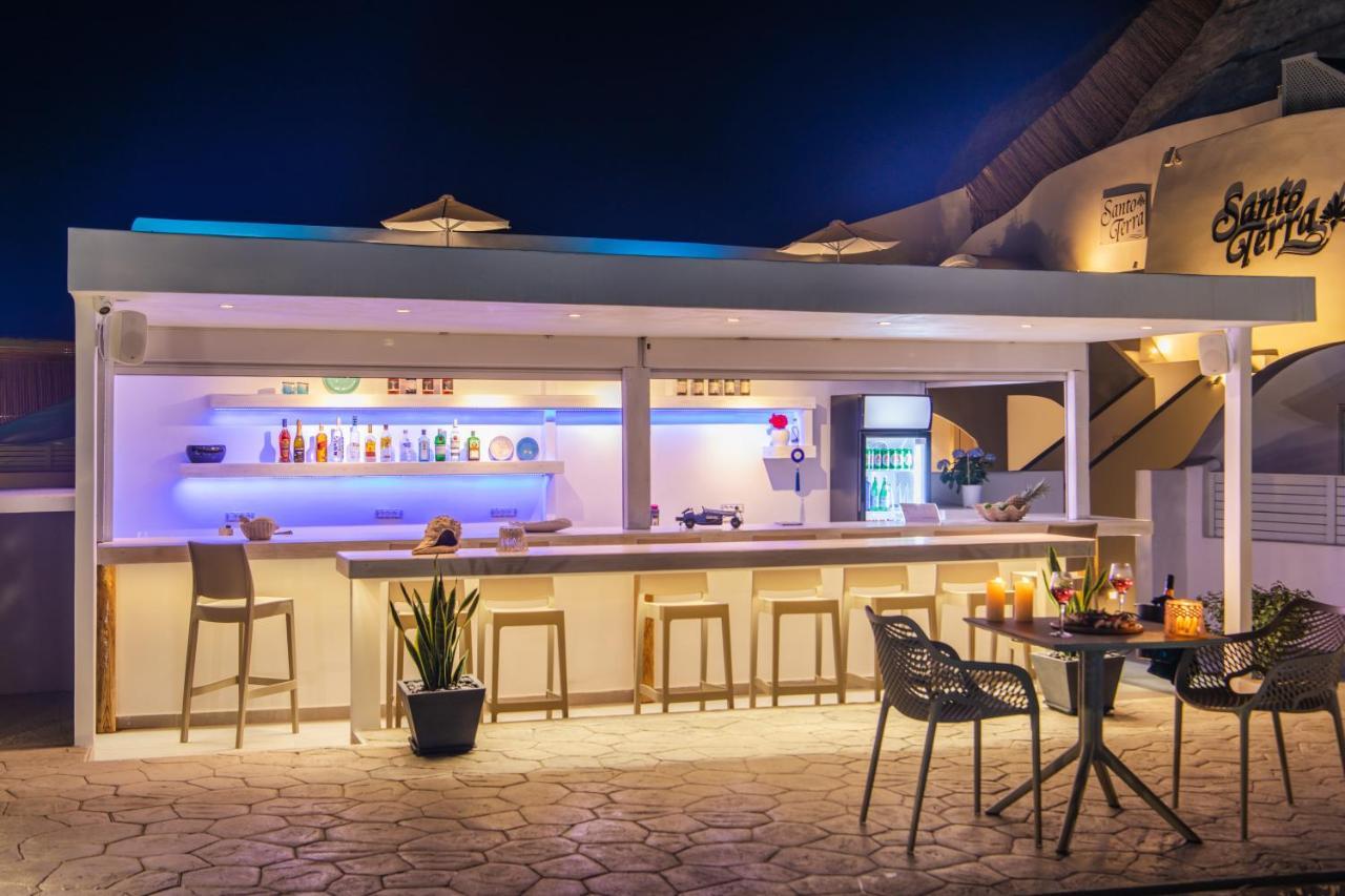 קרטראדוס Santoterra Antigua Suites מראה חיצוני תמונה